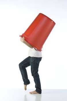 girl who walks with bin red on the head 