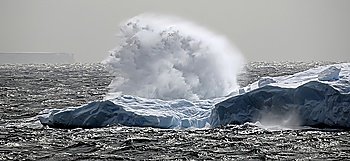 Antarctic fountaine