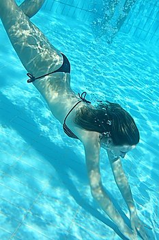 woman dive