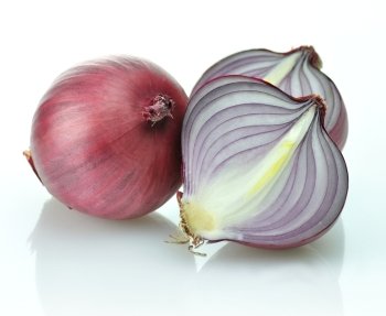red onions , close up