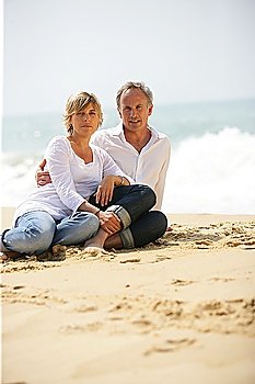 Adult couple at the beach