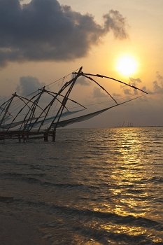Kochi chinese fishnets on sunset. Fort Kochin, Kochi, Kerala, India