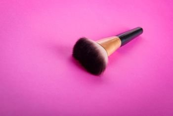 Brush for applying cosmetic make-up