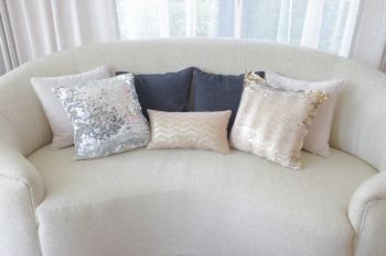 Round shape sofa with luxury style pillows