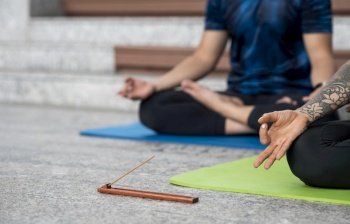 woman man practicing yoga mat steps