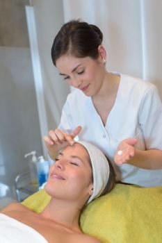 a massage and spa head