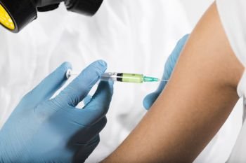 injecting syringe for vaccination