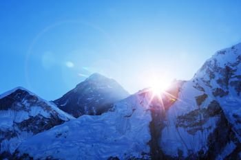 Mount Everest from Kala Patthar, way to mount Everest base camp, khumbu valley, Nepal 