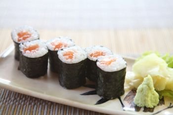 Salmon Maki sushi 