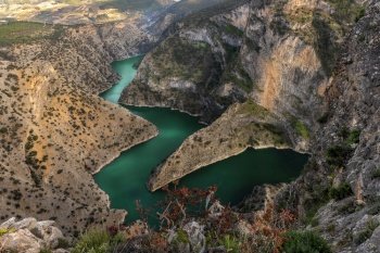 Interesting that the name and location with stunning views in mind, Turkey's new tourism point was Arapapisti Canyon