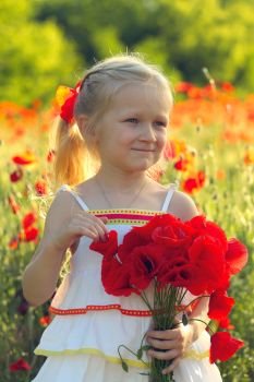 young blonde girl with  with poppies
