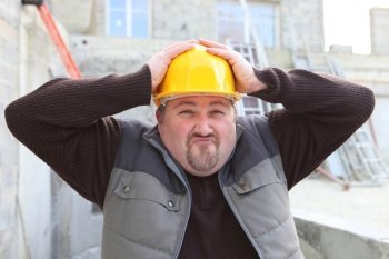Builder shielding head