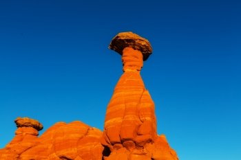 Toadstool hoodoos in the Utah desert, USA.