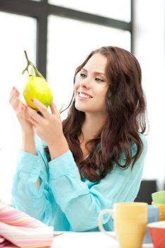 bright picture of lovely woman with lemon