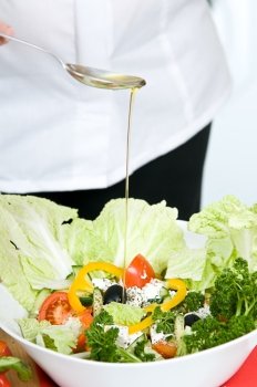 Preparation of vegetarian salad from fresh vegetables