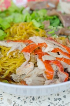 yellow noodles with roasted duck
