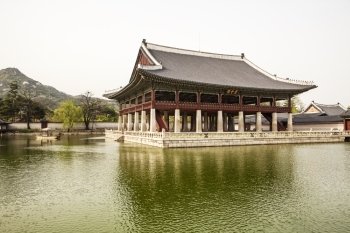 The Gyeonghoeru Pavilion in the Gyeongbokgung Palace complex is used as a banquet hall. It sits in the middle of a small lake and is connected to the rest of the palace by a small bridge.