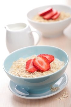 cereal with fresh strawberry 