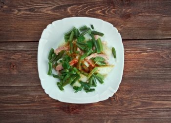 Salade Liegeoise - Belgian salad with potatoes, bacon and green beans